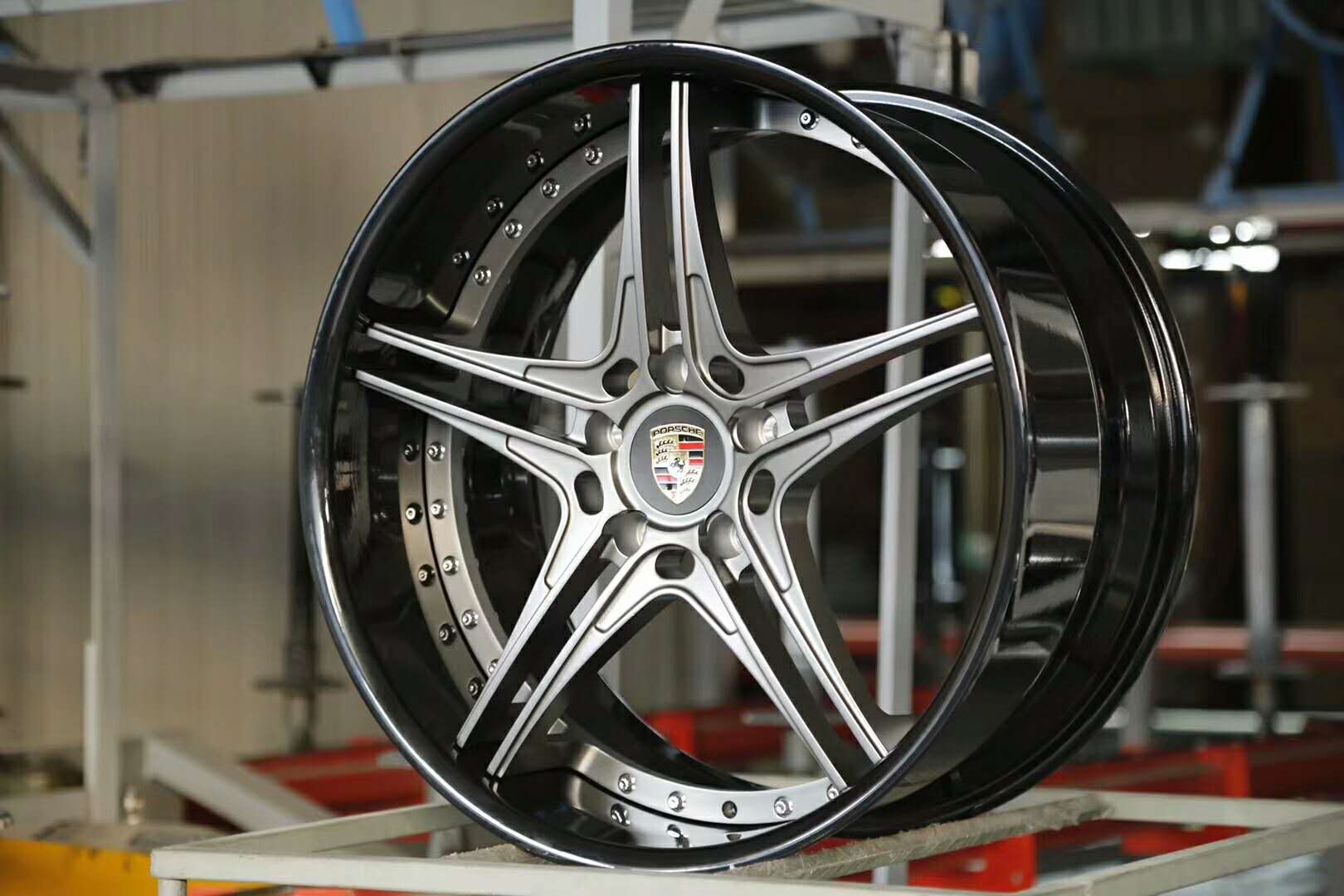Multi-piece Custom Forged wheels for Porsche